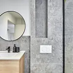 Spacious 3 Bedroom - Luxe Trocadero 아파트