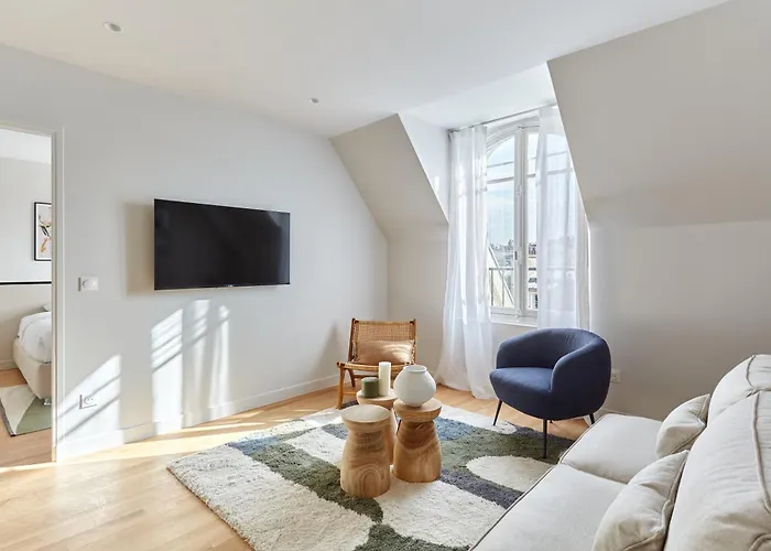 Spacious 3 Bedroom - Luxe Trocadero * Paris