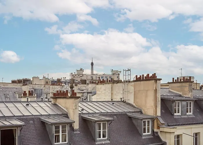 Spacious 3 Bedroom - Luxe Trocadero