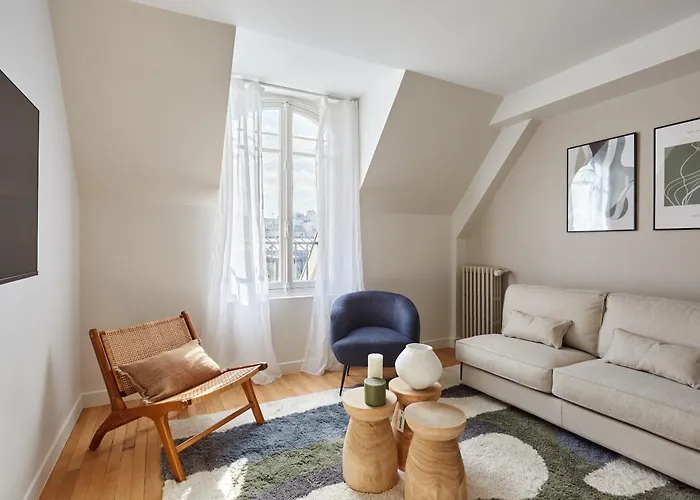 Spacious 3 Bedroom - Luxe Trocadero Appartement *