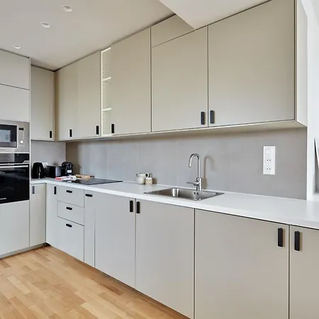 Spacious 3 Bedroom - Luxe Trocadero * باريس
