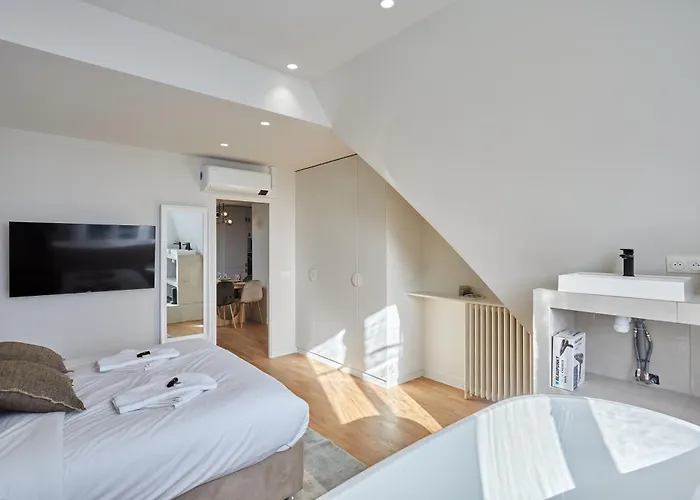 Spacious 3 Bedroom - Luxe Trocadero * باريس